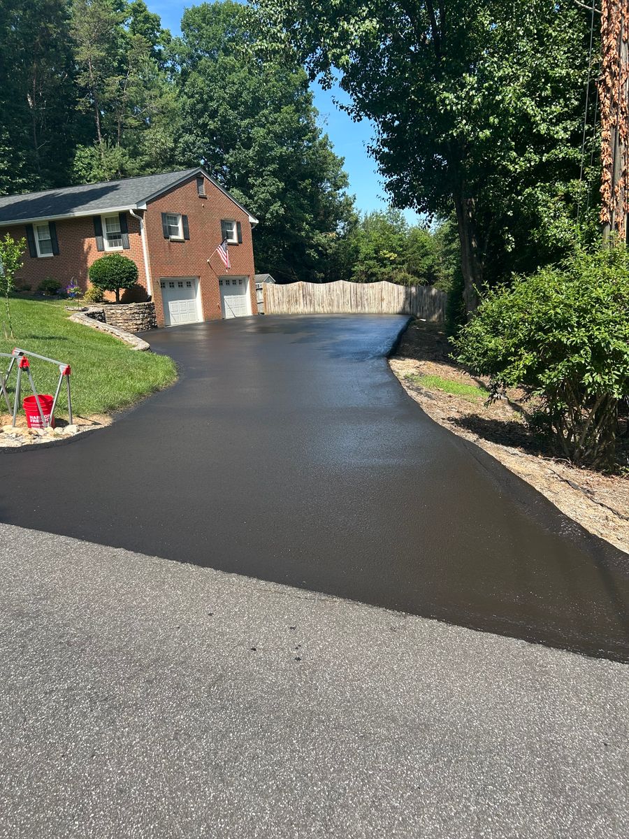 Sealcoating for James R Carter Paving in Roanoke, VA