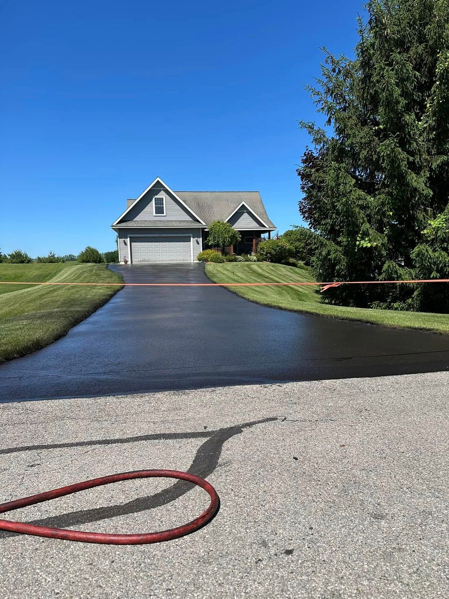 Asphalt Installation for Buddy’s Blacktop in Cadillac, MI