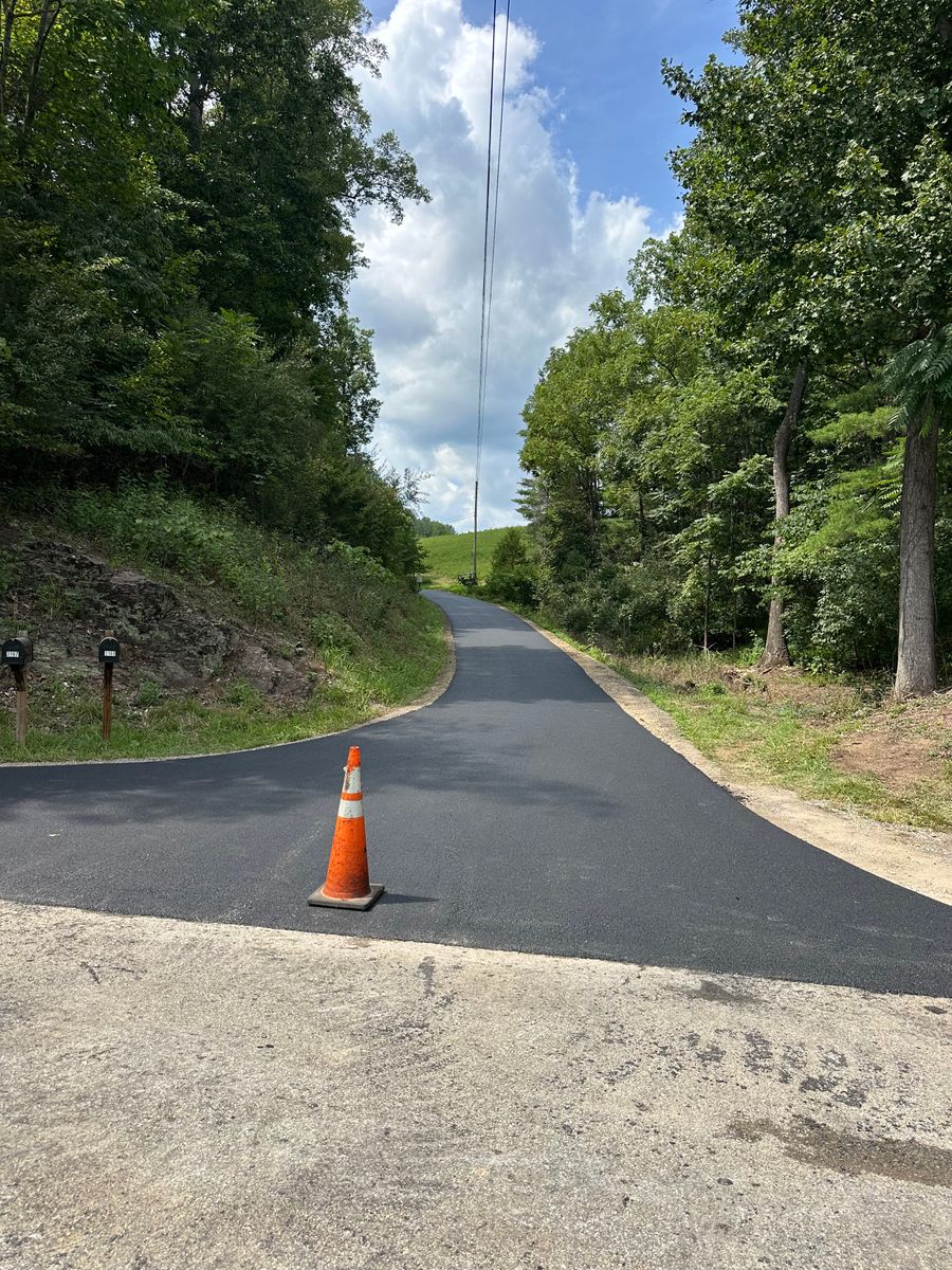 Asphalt Driveways for James R Carter Paving in Roanoke, VA