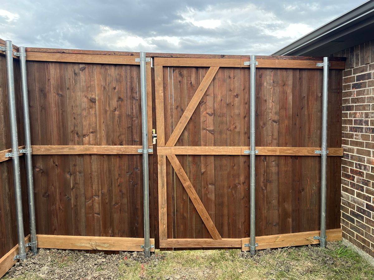 Fence Installation for JSL Woodworks and Contracting in Midlothian, TX