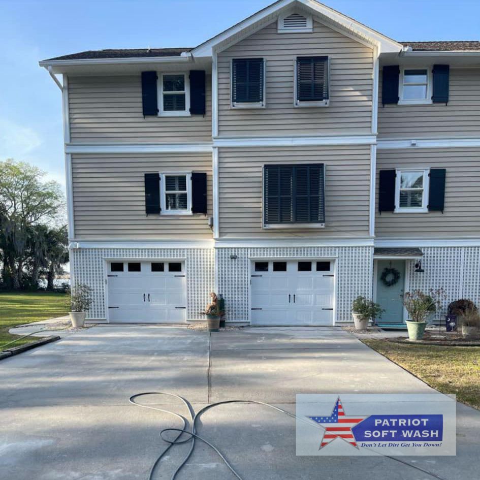 Driveway and Sidewalk Cleaning for Patriot Soft Wash LLC in Beaufort, SC