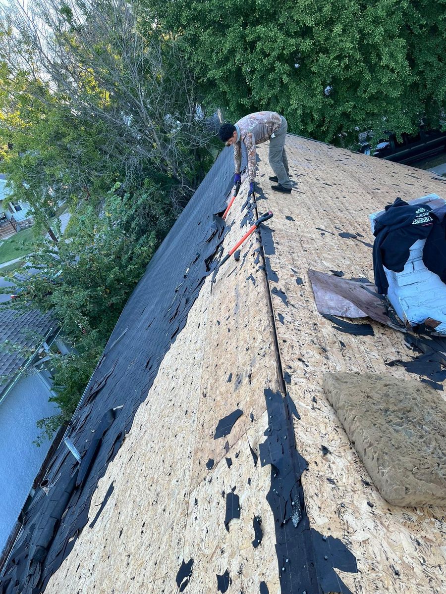 Roofing Repairs for Full Roof Replacement and Repairs & Seamless Guttering in Saint Joseph, MO