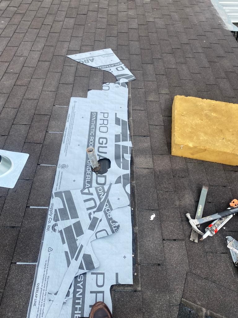 Roof Repair Services for E & E Roofing in Baytown, TX