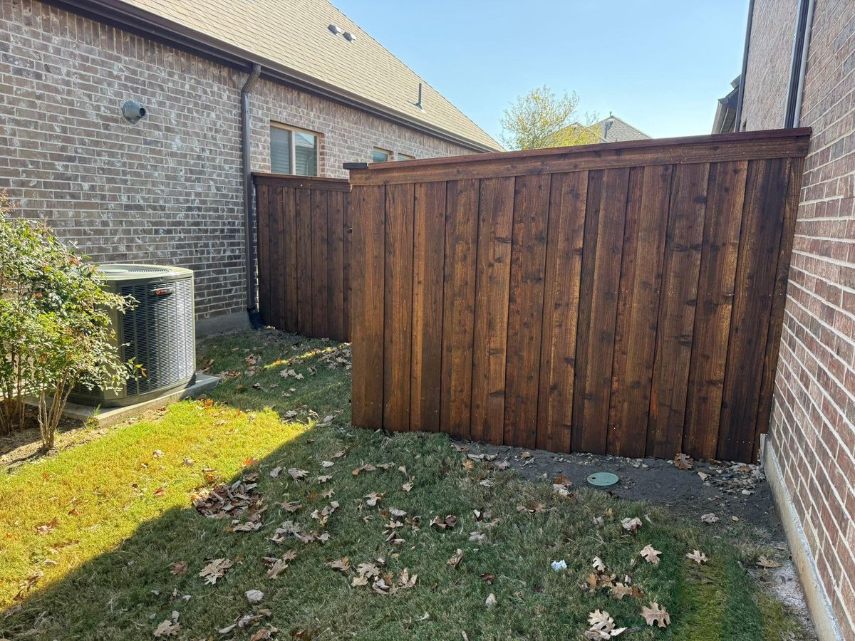 Metal Fence Builders for B1D Fencing & Outdoors in Fort Worth, TX