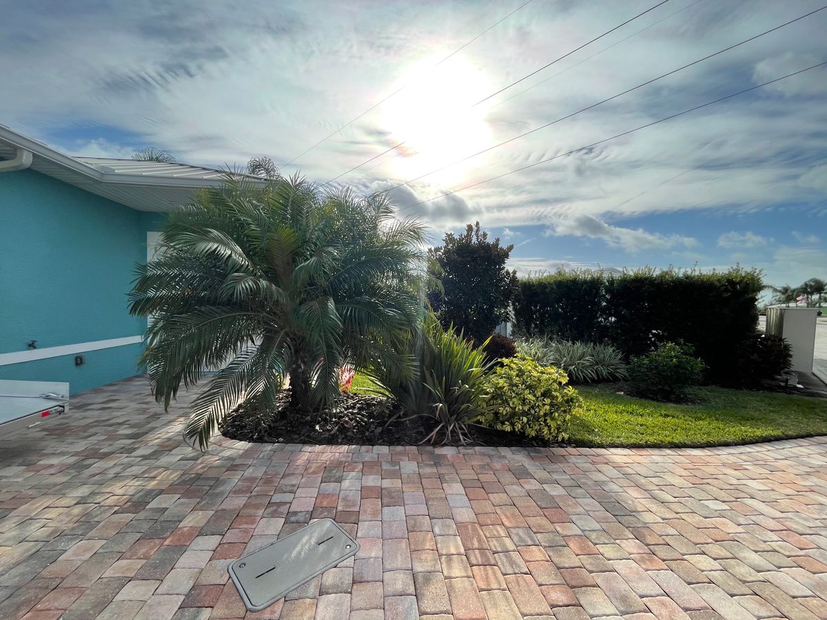 Fall Clean Up for MyerScapes Environmental LLC in Mulberry, FL