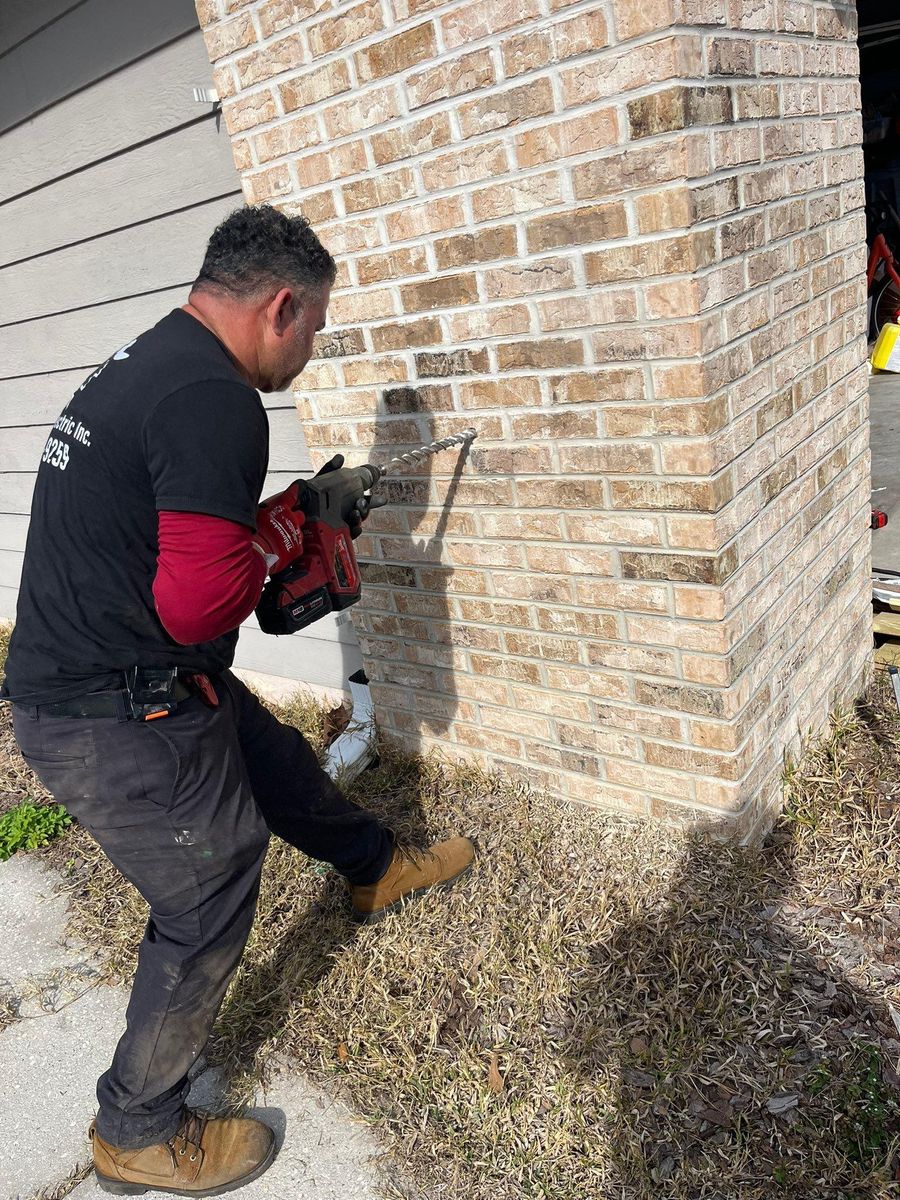 Electrical Repairs for Manny’s 407 Electric Inc in St. Cloud, FL