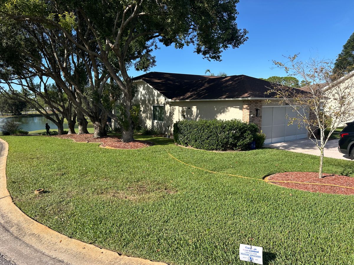 Lawn Spraying for Garrison Pest Control Inc in North Weeki Wachee, FL