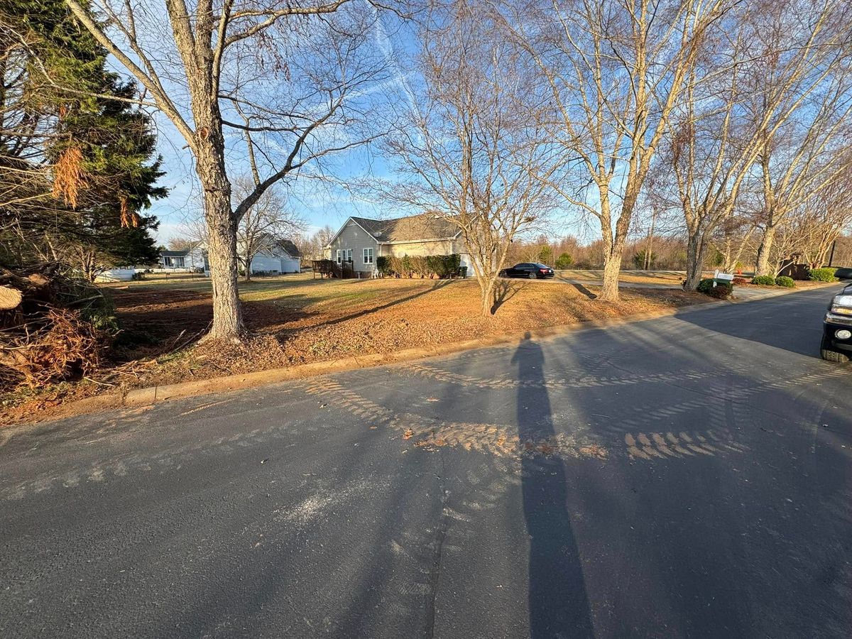 Fall Clean Up for Thin Green Line Landscaping & More in Laurens, SC