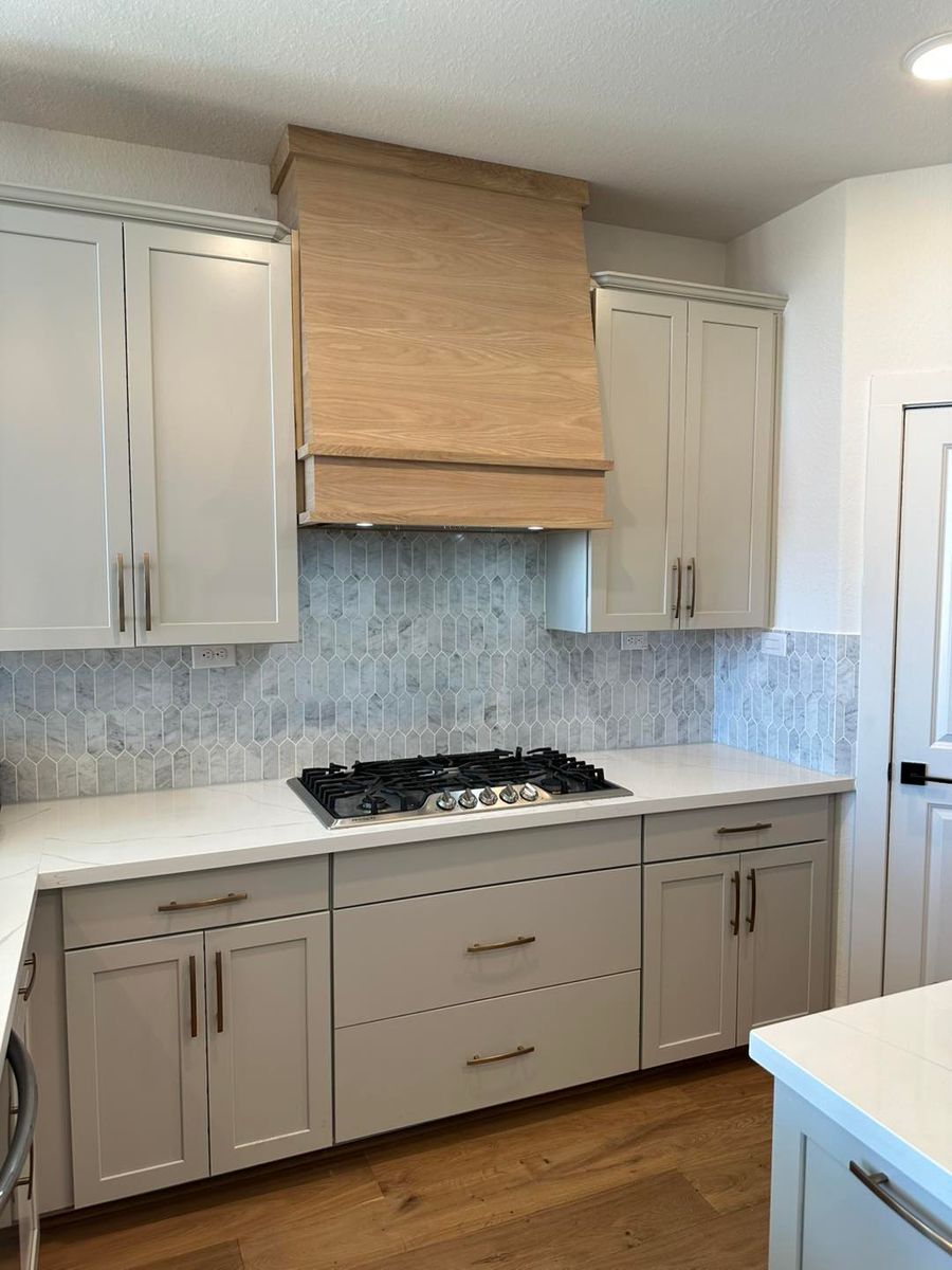 Kitchen and Cabinet Refinishing for AGD Painting in Kingwood, TX