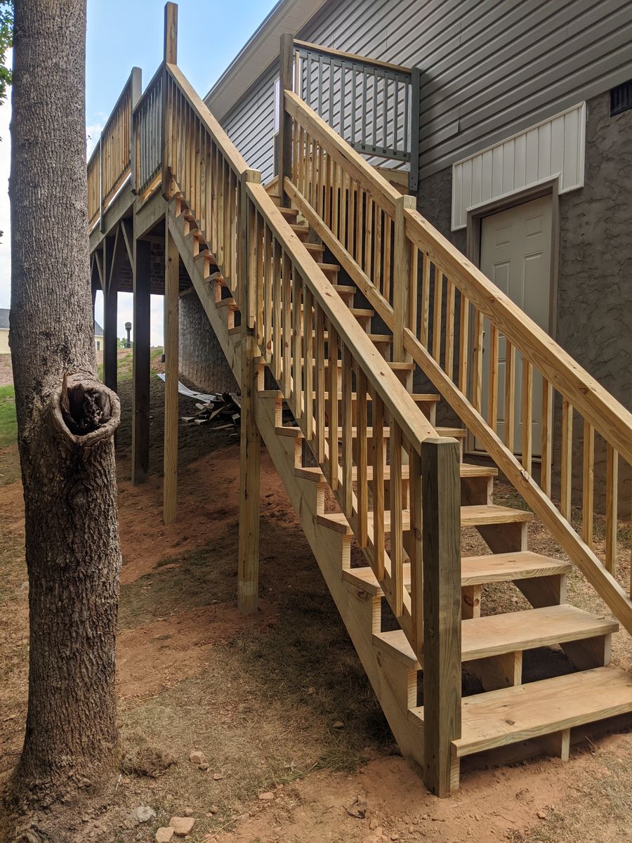 Wood Stairs for MJ'S TRIM INC. in Orlando, FL