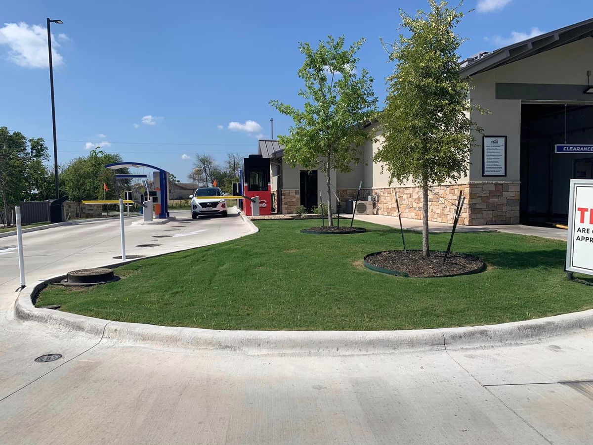 Commercial Landscape for Allen Lawn Care in Taylor, Texas