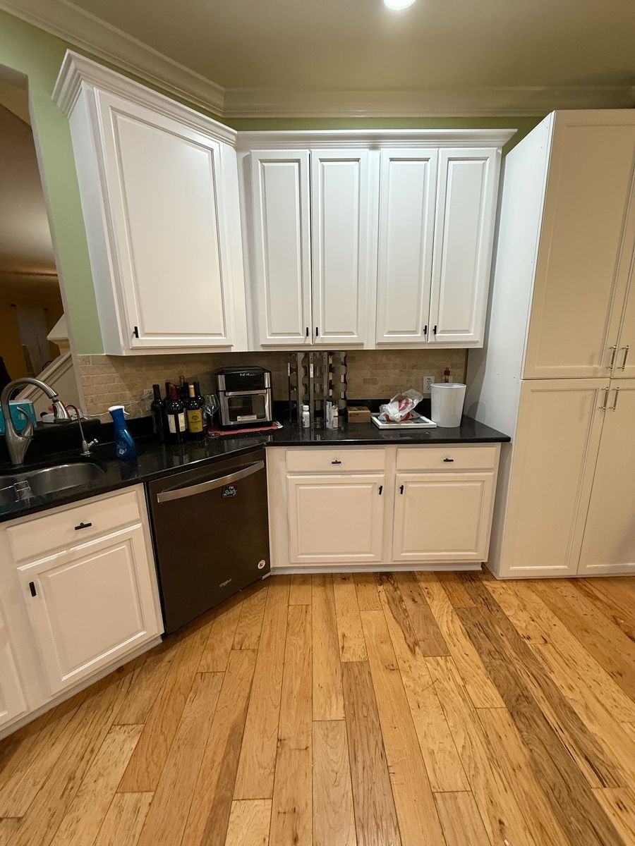 Kitchen and Cabinet Refinishing for Escorpio Painting in Tampa, FL