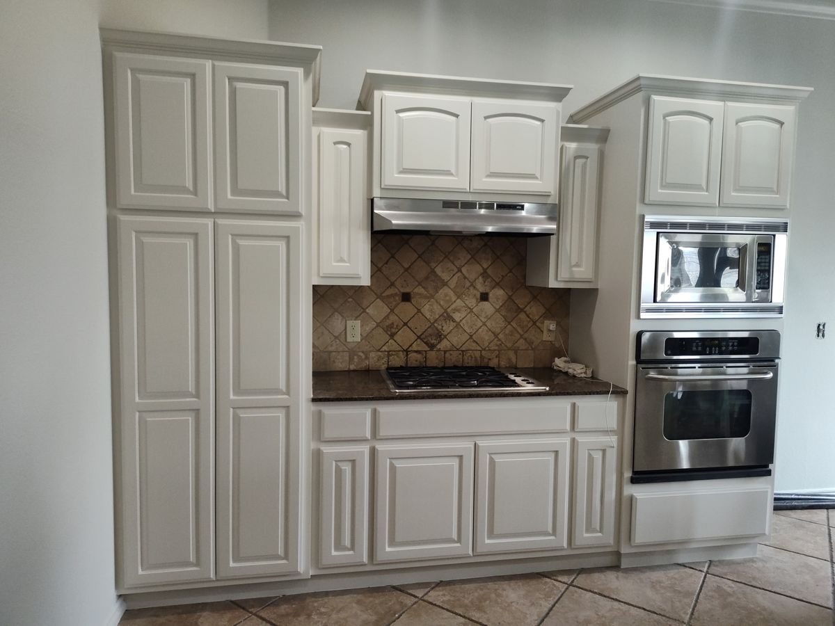 Kitchen and Cabinet Refinishing for Tabo Painting in Tulsa, OK