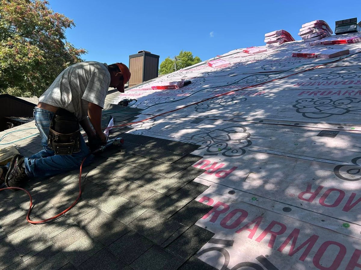 Roofing Installation for Royalty Contracting Roofing in Saginaw, TX