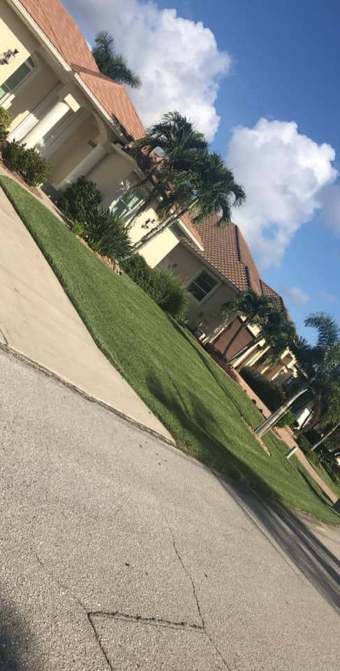 Lawn Maintenance for Rize N’ Grind  in Punta Gorda, FL