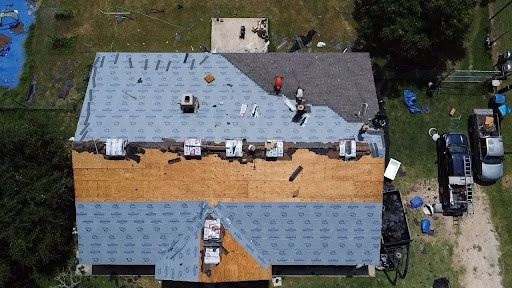 Roofing Installation for Diamond Ridge Roofing in Pleasanton, TX