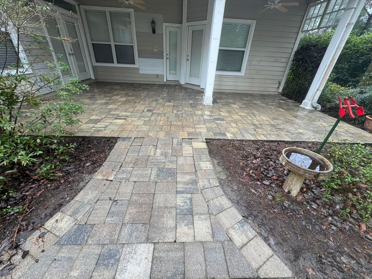 Driveway and Sidewalk Cleaning for Patriotic Pressure Washing & Paver Sealing in Green Cove Springs, FL