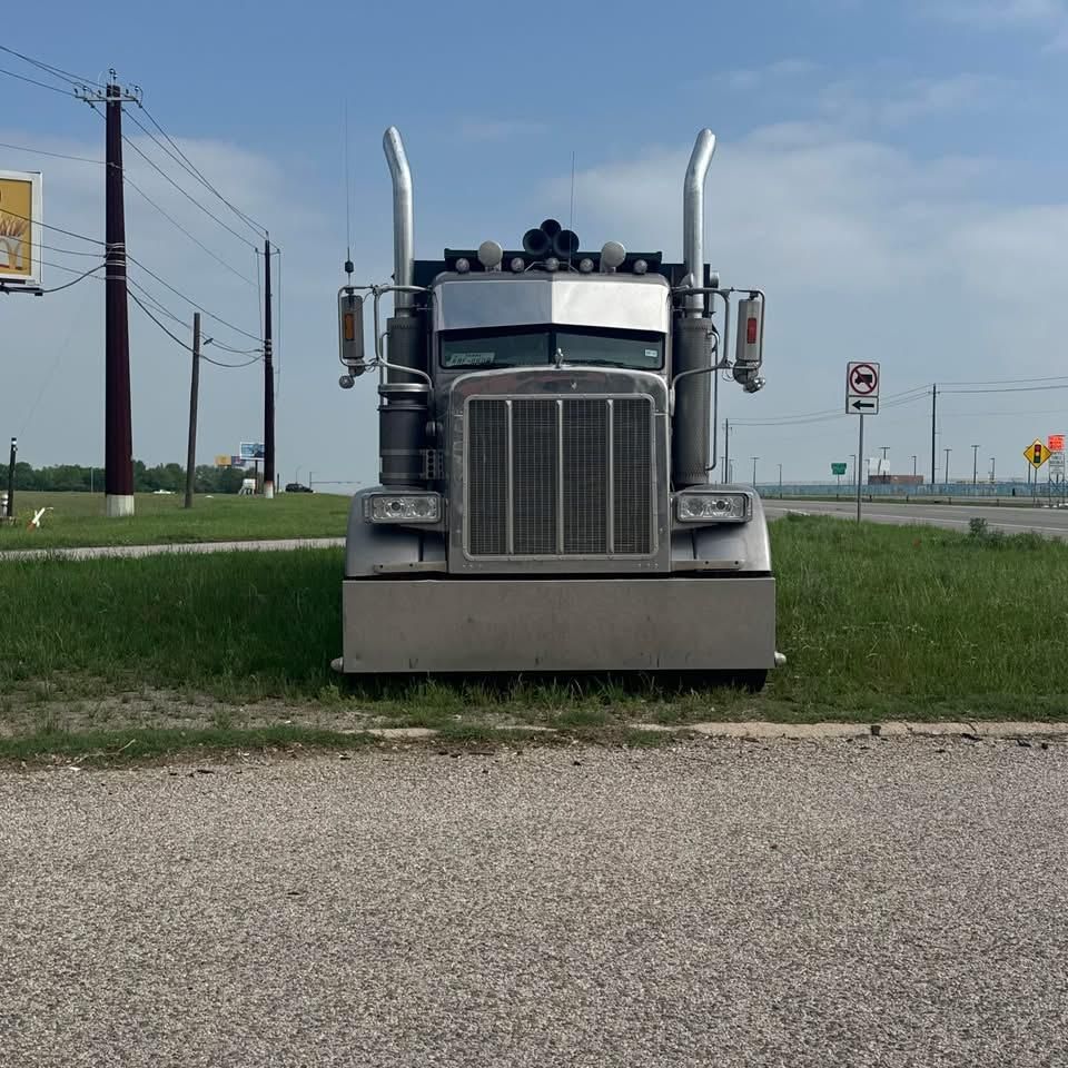 Trucking for Salgado Trucking & Construction LLC in Austin, TX