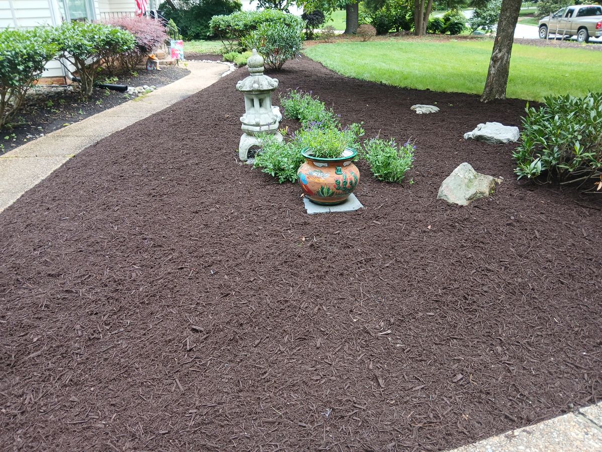 Mulch Installation for Isaias Velasquez Landscaping and Services in Williamsburg, VA