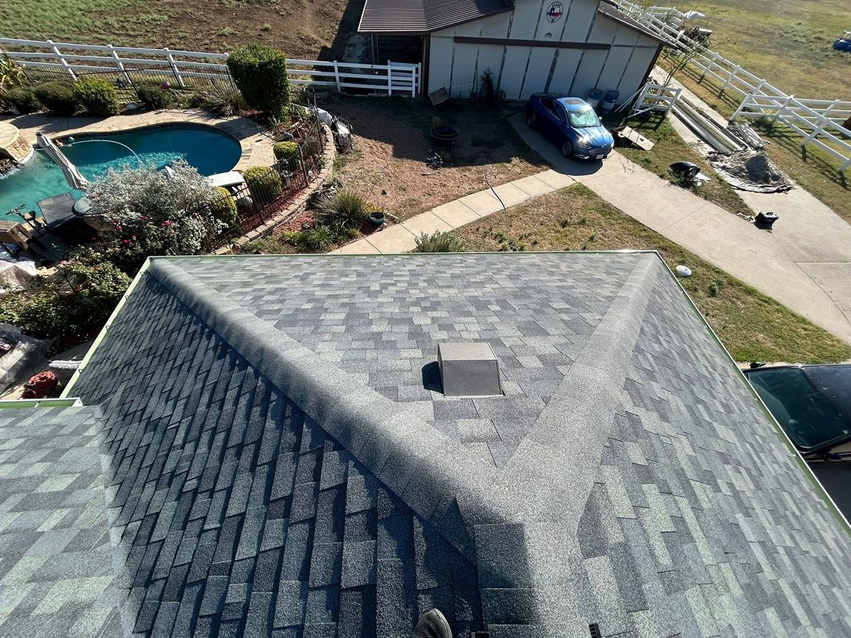 Roofing Installation for Royalty Contracting Roofing in Saginaw, TX