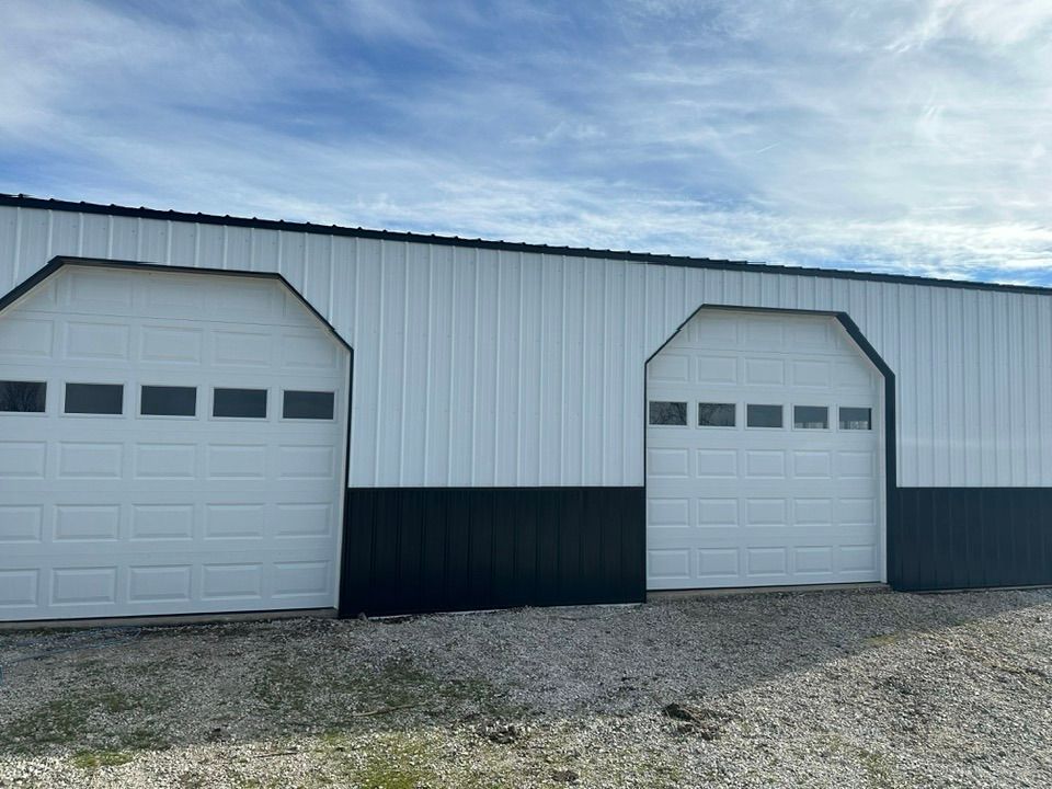 Pole Barn Construction for Crump Construction & Roofing, LLC  in Urich,,  MO