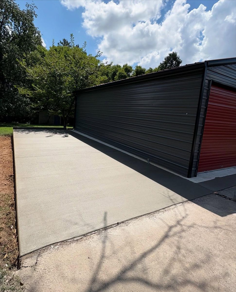 Garage Slabs for Premier Concrete Scapes in Murfreesboro, TN