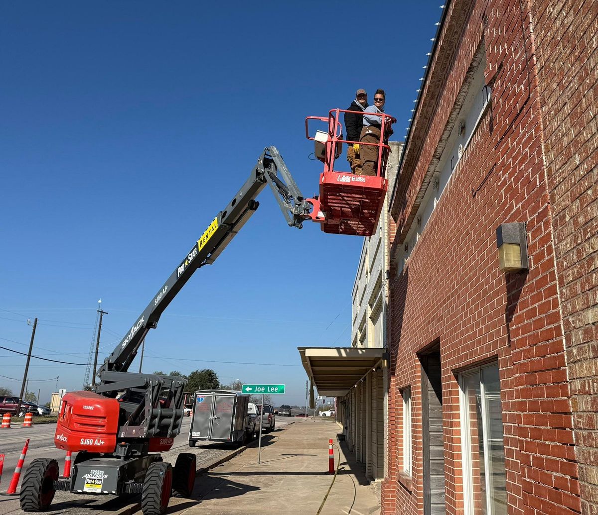 Roofing for R E Tanner Home Improvement in Buckholts, TX