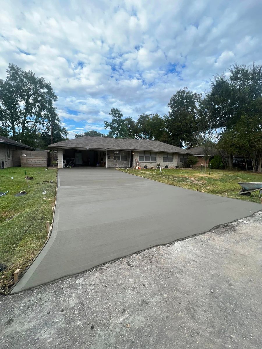 Concrete Slab Construction for Delarosa Concrete & Stamping in Pearland, TX