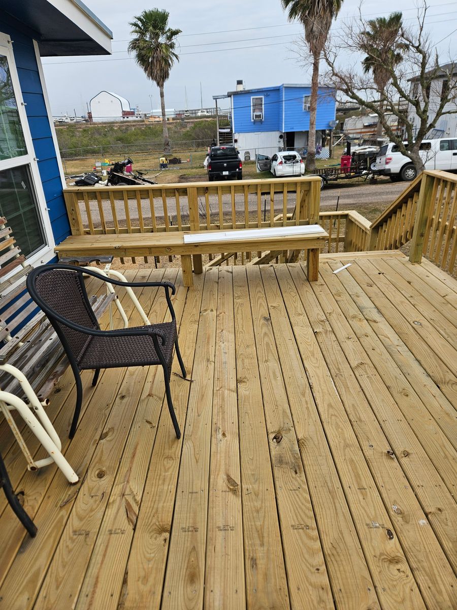 Deck and Patio Construction for Summers Construction in 77541, TX