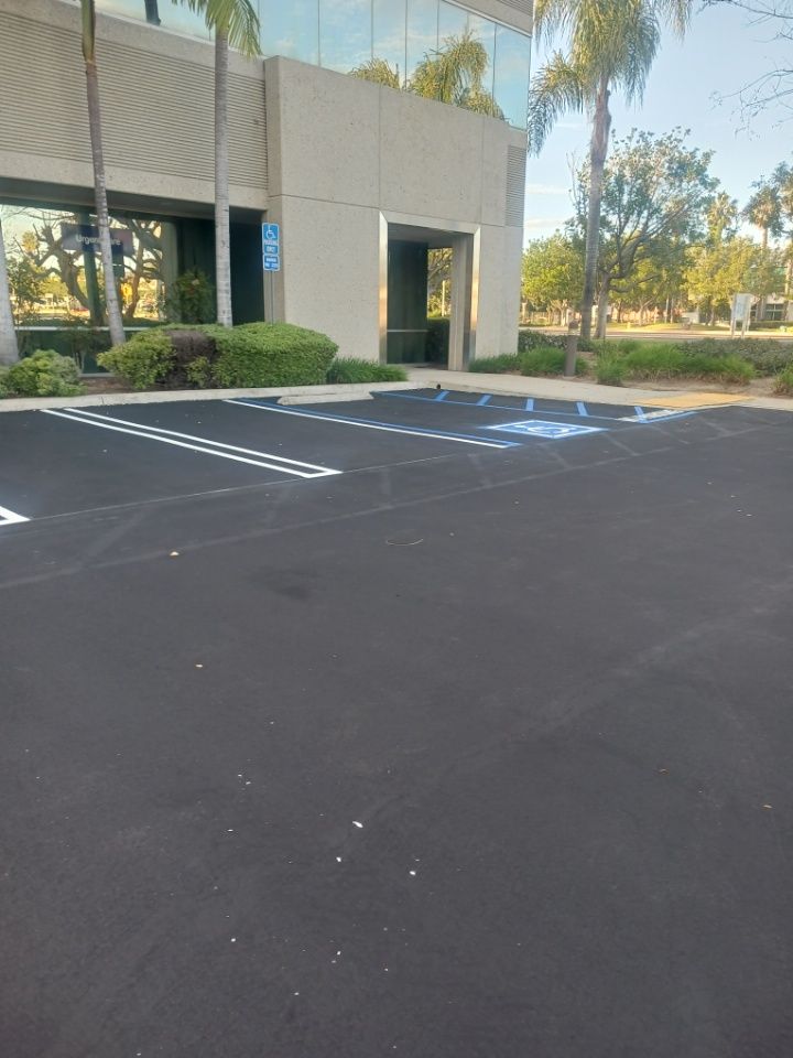 Asphalt Repair for VenMor Asphalt Maintenance in Santa Paula, CA