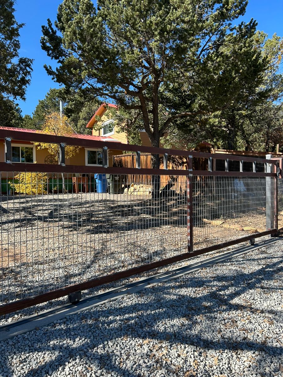 Fencing for MPB Construction LLC in Albuquerque, NM