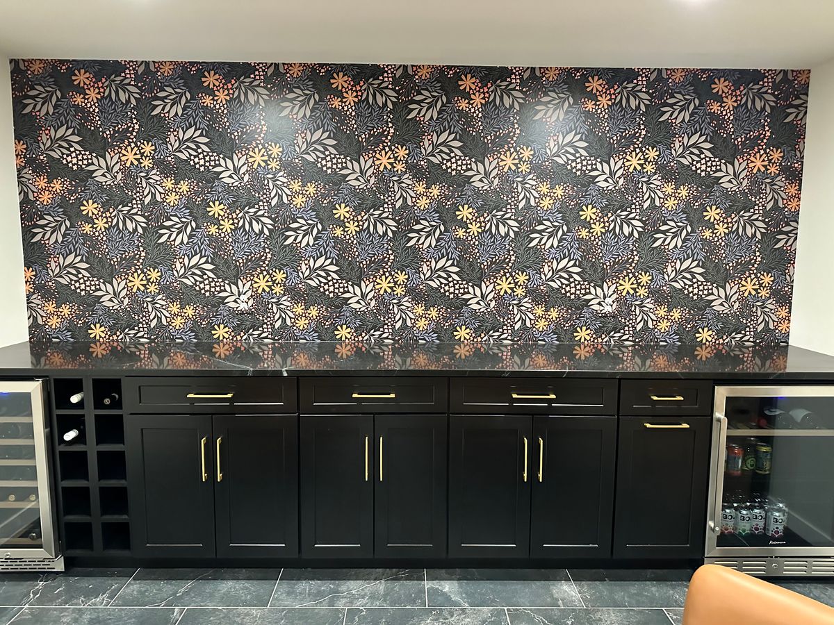 Wallpaper Installation for Distinctive wallcovering & painting  in Minneapolis, MN