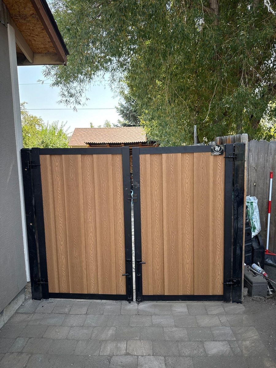 Wood Privacy Fence  for T&H Outdoor Services in Twin Falls, ID