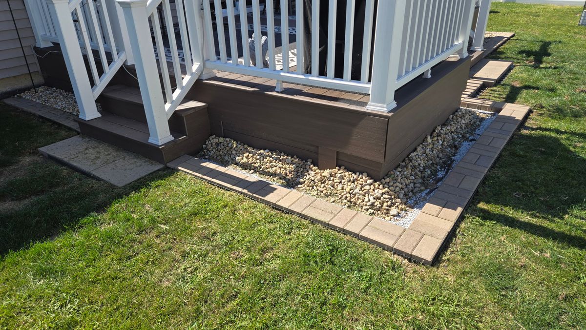 Mulch Installation for Prime Landscaping 219 in Lake Station, IN