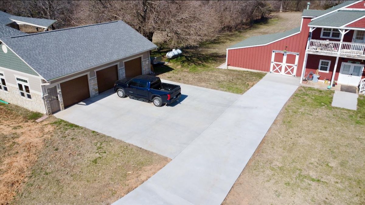 Driveways for MTZ Concrete Services in Tulsa, OK