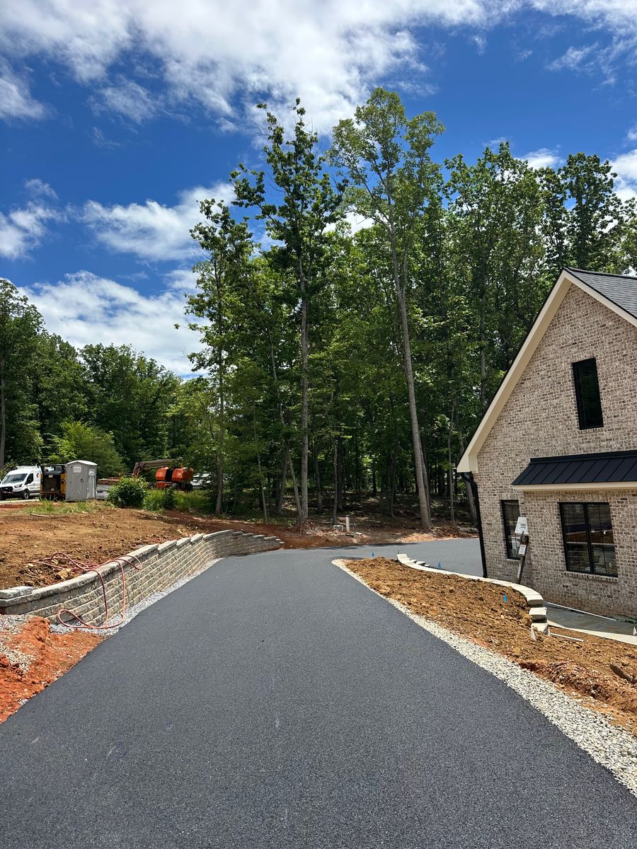 Asphalt Driveways for James R Carter Paving in Roanoke, VA