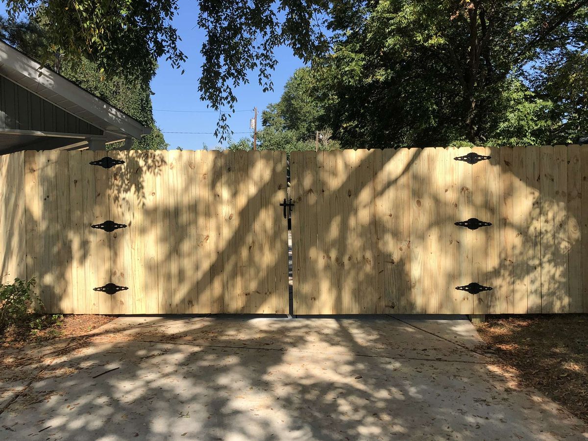 Fence install and replacing for Lawn & Order Solution  in Waxhaw, NC