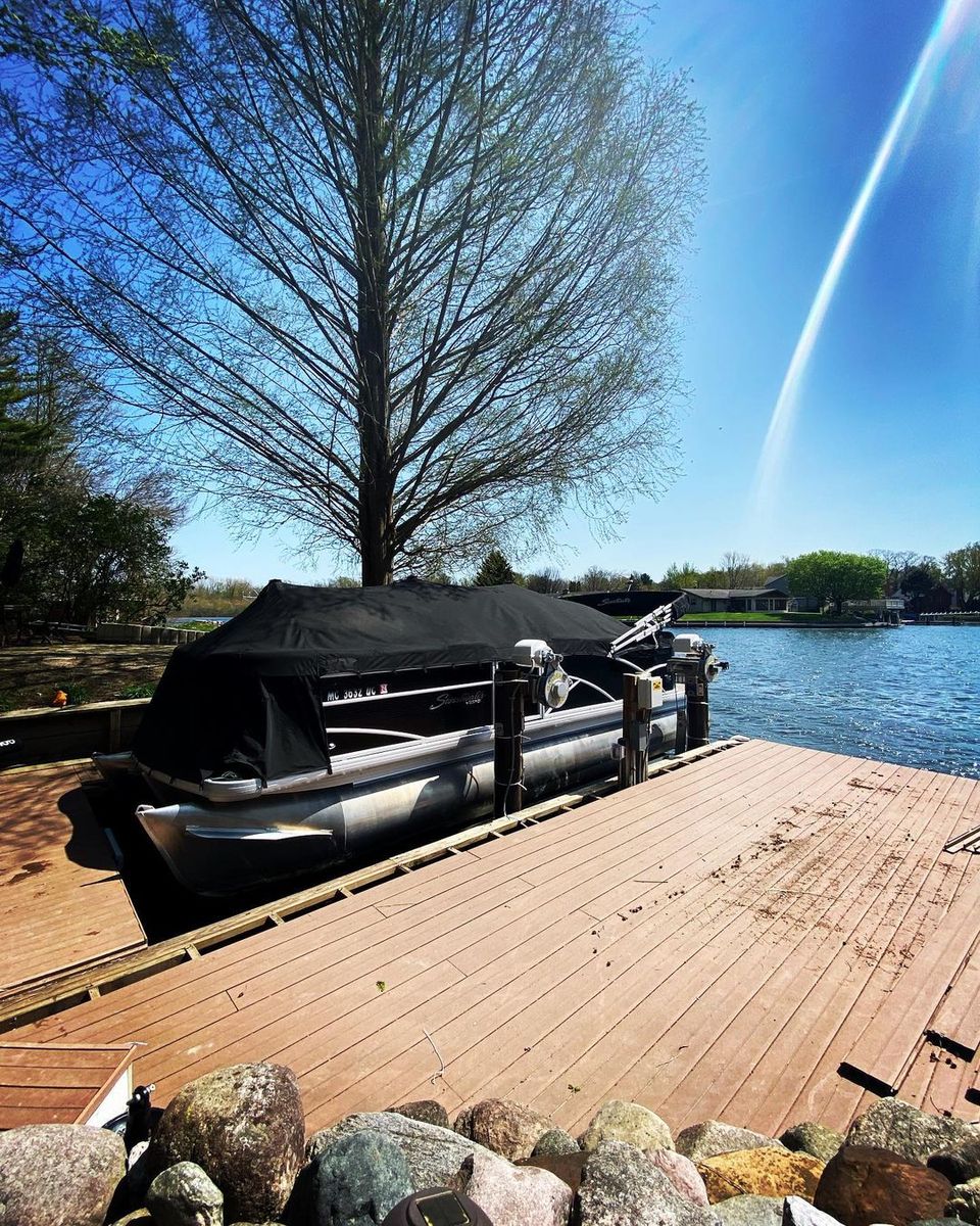 Dock and Boat lift Maintenance Service for Wagner's Lift & Dock Shop LLC in Watervliet, MI