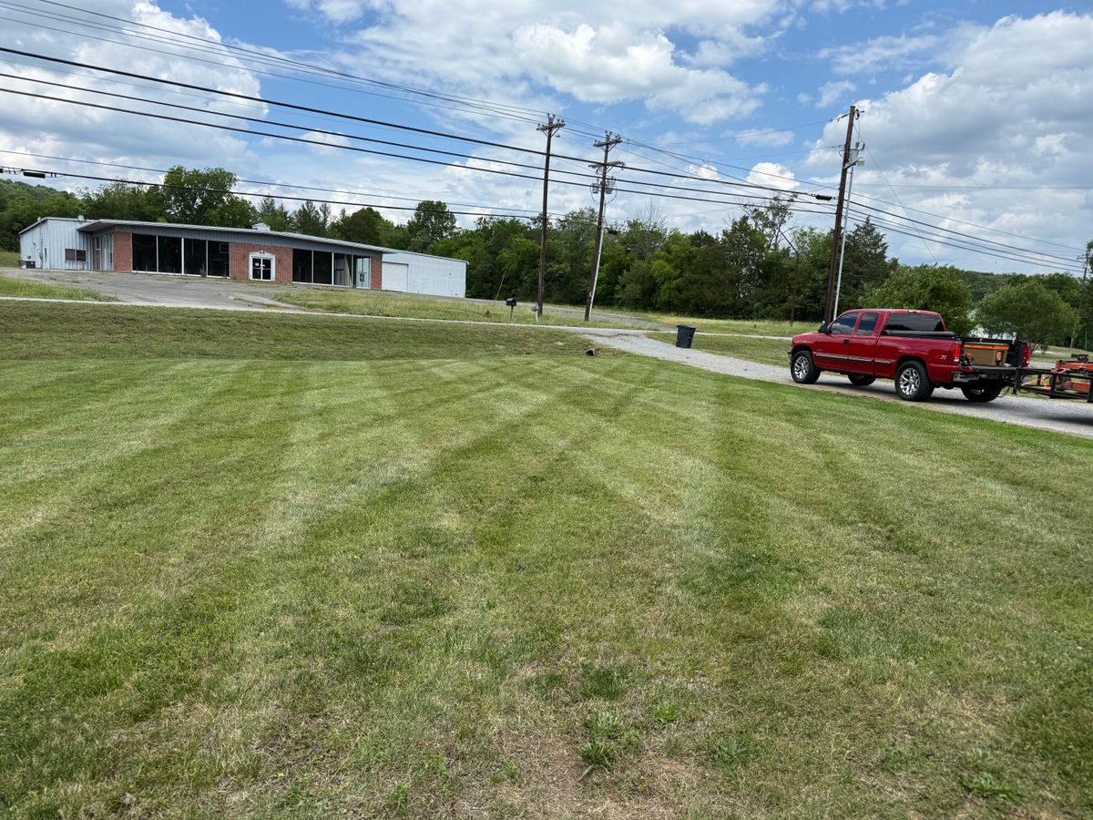 Lawn Maintenance for Arnold’s Outdoor Solutions in Woodbury, TN