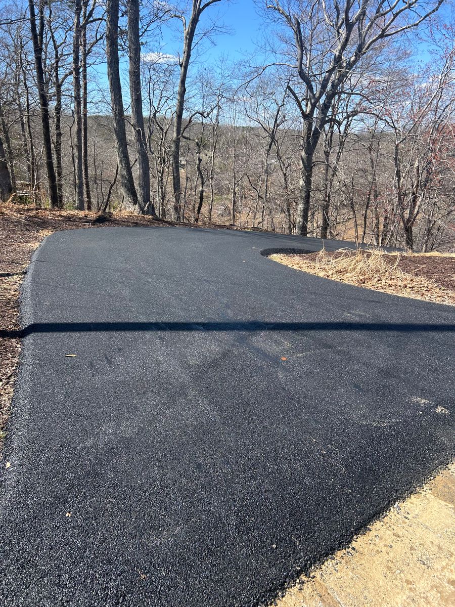 Asphalt Driveways for James R Carter Paving in Roanoke, VA