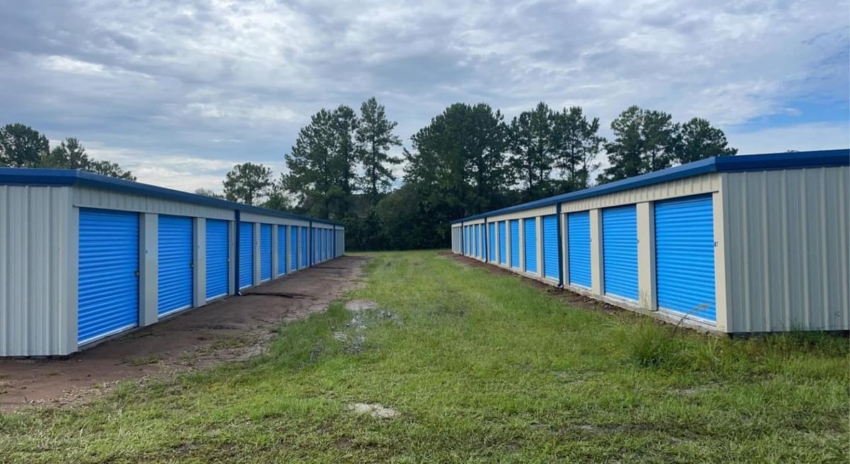 Mini Storage Units for Finley Construction  in Sylvester, Georgia