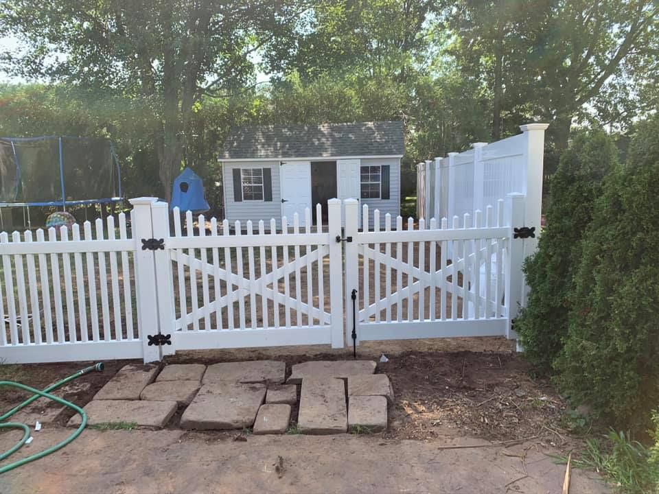 Fencing Repair & Installation for Smittys Property Maintenance LLC in Wethersfield, Connecticut