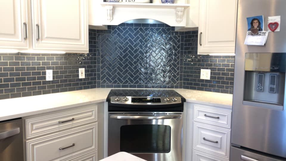Kitchen Counter Tiling for The Tile Guy in Paris, TN