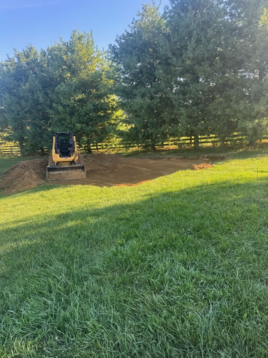 Excavation & Grading for DIRT PLUS LLC in Bowling Green, KY