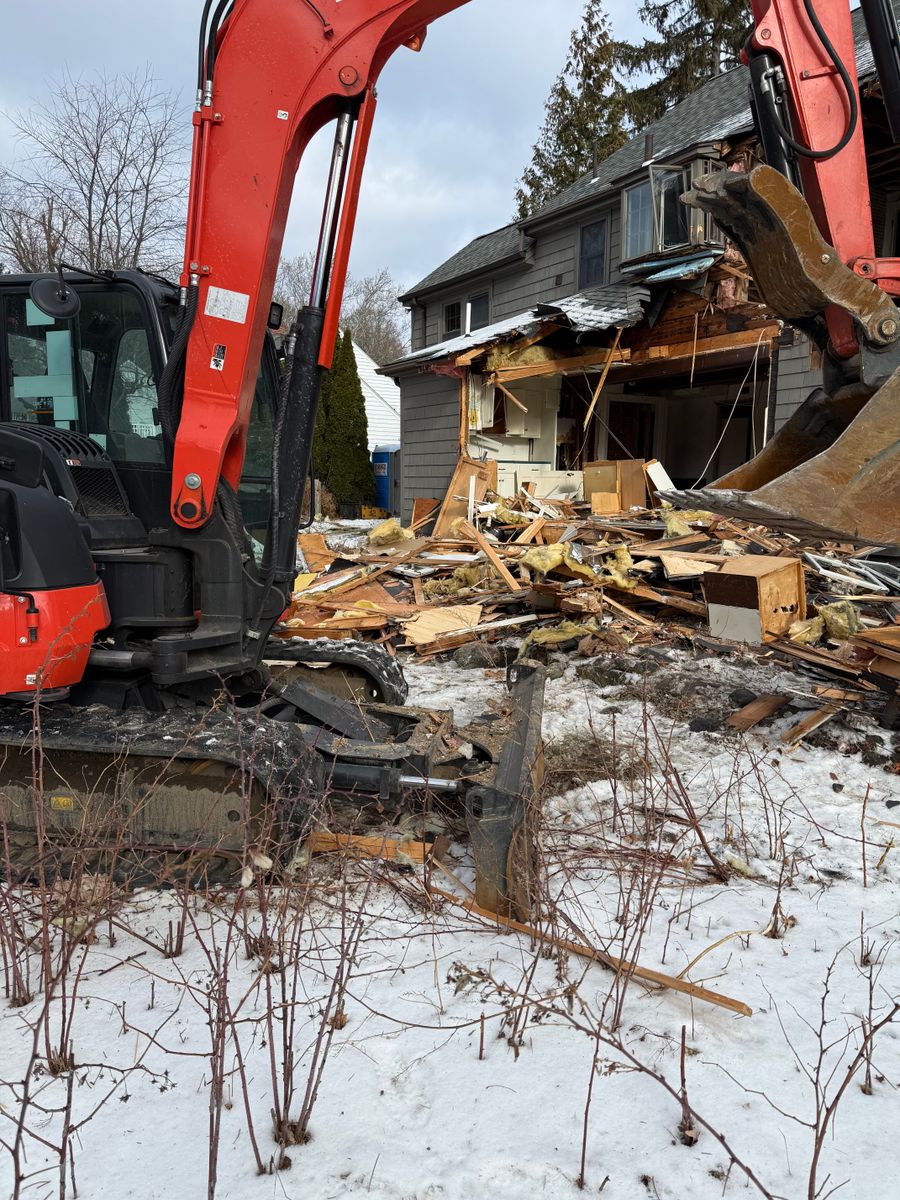 Residential Demolition for Quality Demo Services LLC in Lawrence, MA