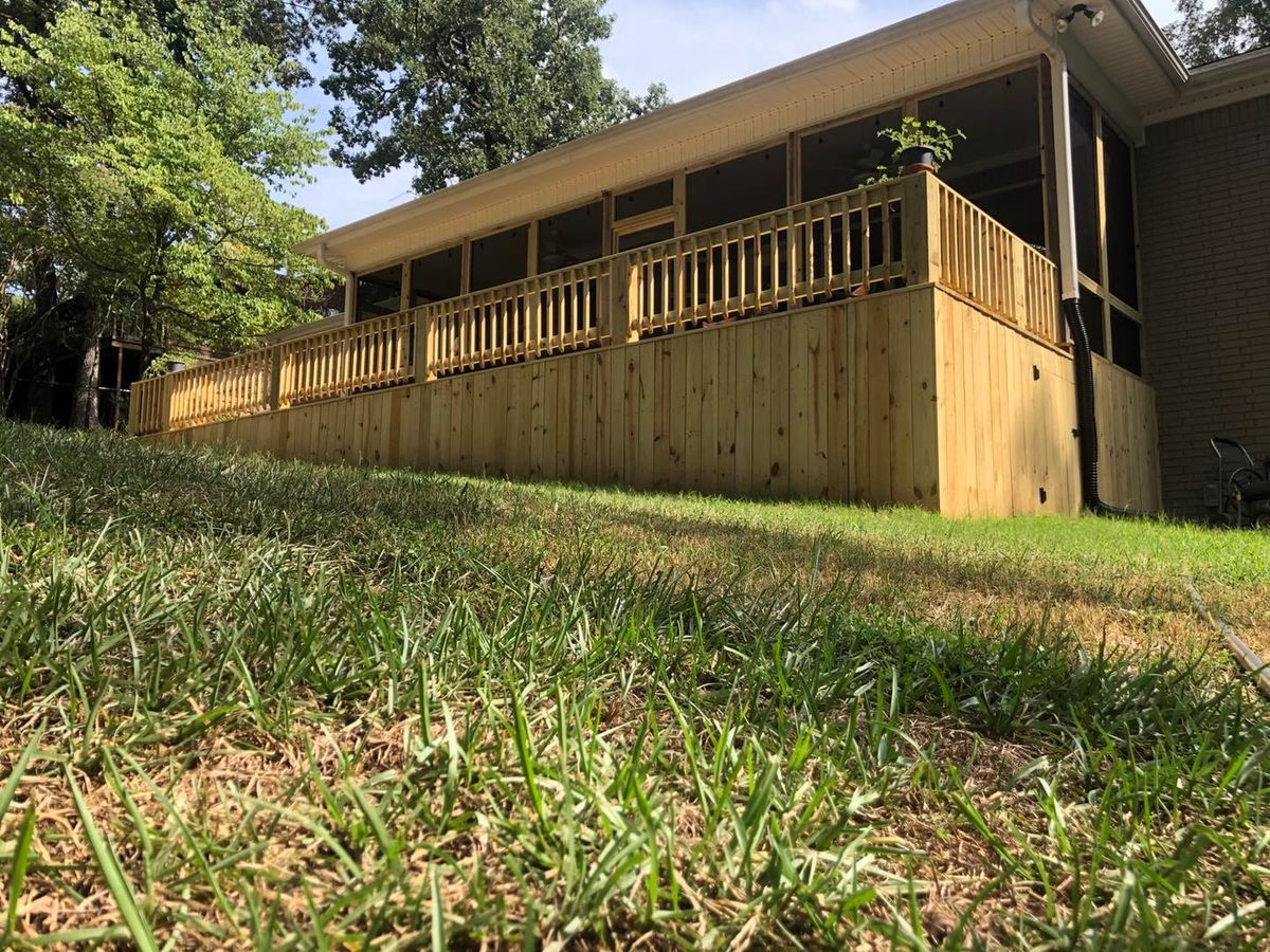 Fence Installation for County Line Construction LLC in Benton, Arkansas