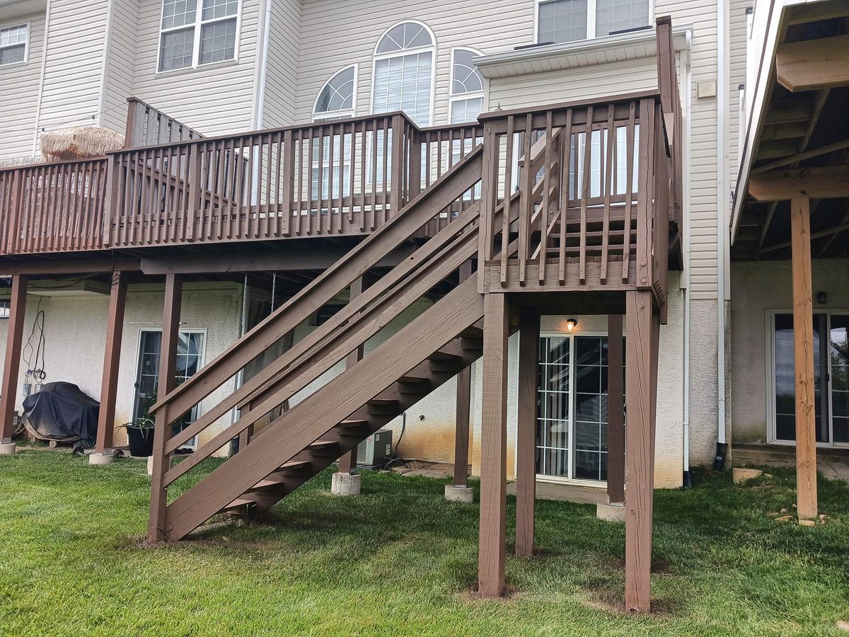 Deck Staining for The Deck Hand in Parkesburg, PA