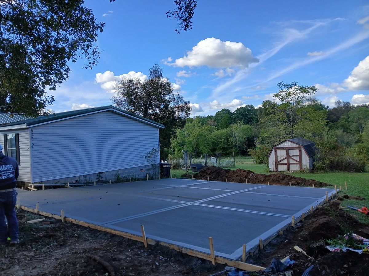 Concrete Slab Construction for Yates Construction & Excavation in Arrington, Tennessee