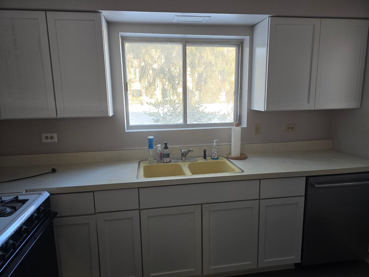 Outlet and Switch Installation for Grunt Electric in Bensenville, IL