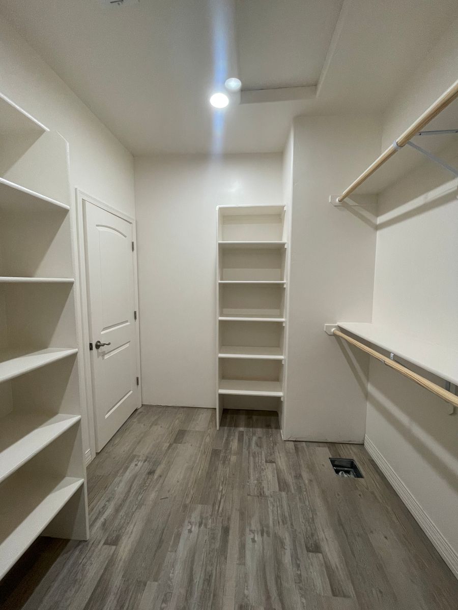 Closets for Elevated Kitchen N Bath in Fort Mohave, AZ